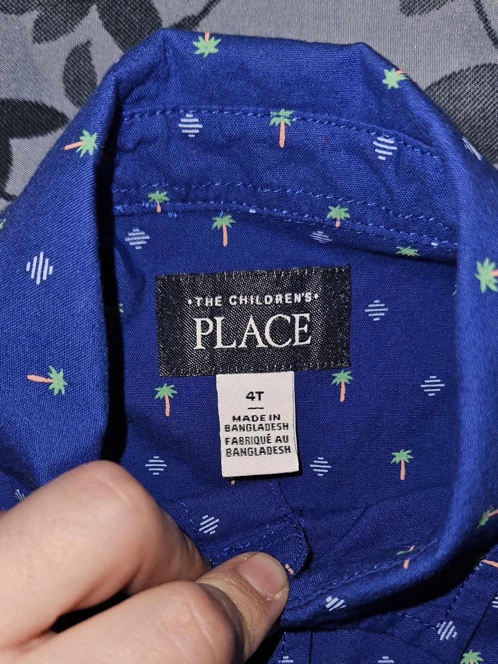 The Children's Place Blue Short-Sleeve Button-Down Shirt with Palm Motif 4T